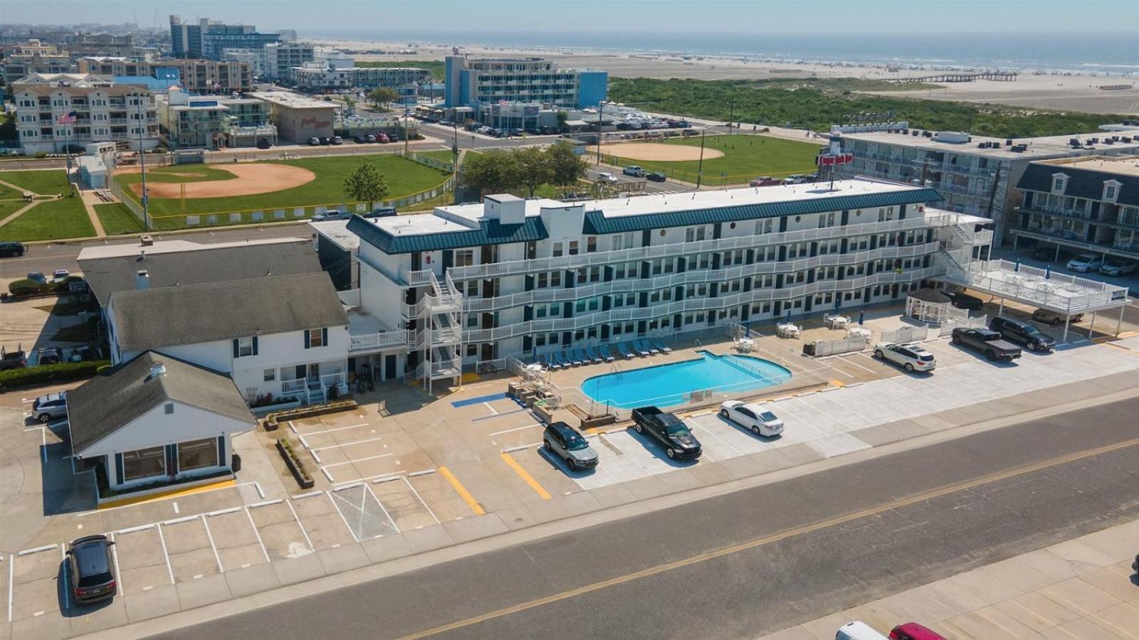 6109 Atlantic Ave, Unit 403 - The Cape Cod Apartment Wildwood Exterior photo